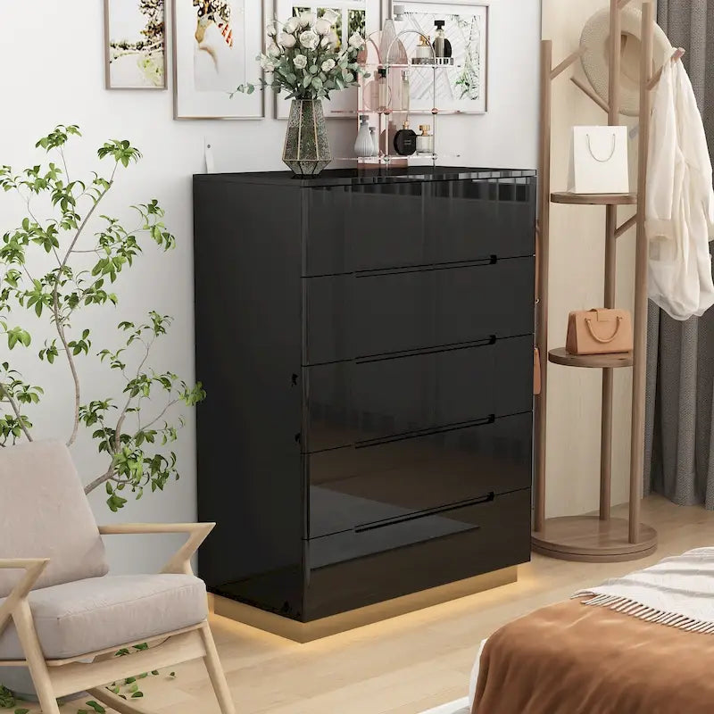 Commode de rangement brillante à 5 tiroirs avec plateau spacieux de 31,5 po à DEL